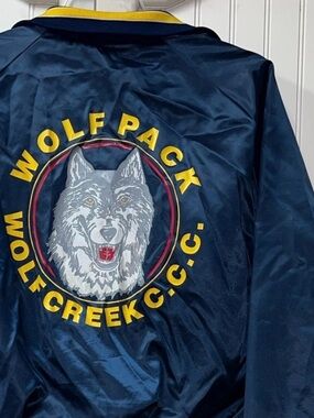 80s Oregon Wolf Creek Conservation Wolf Pack Jacket L Vintage Portland